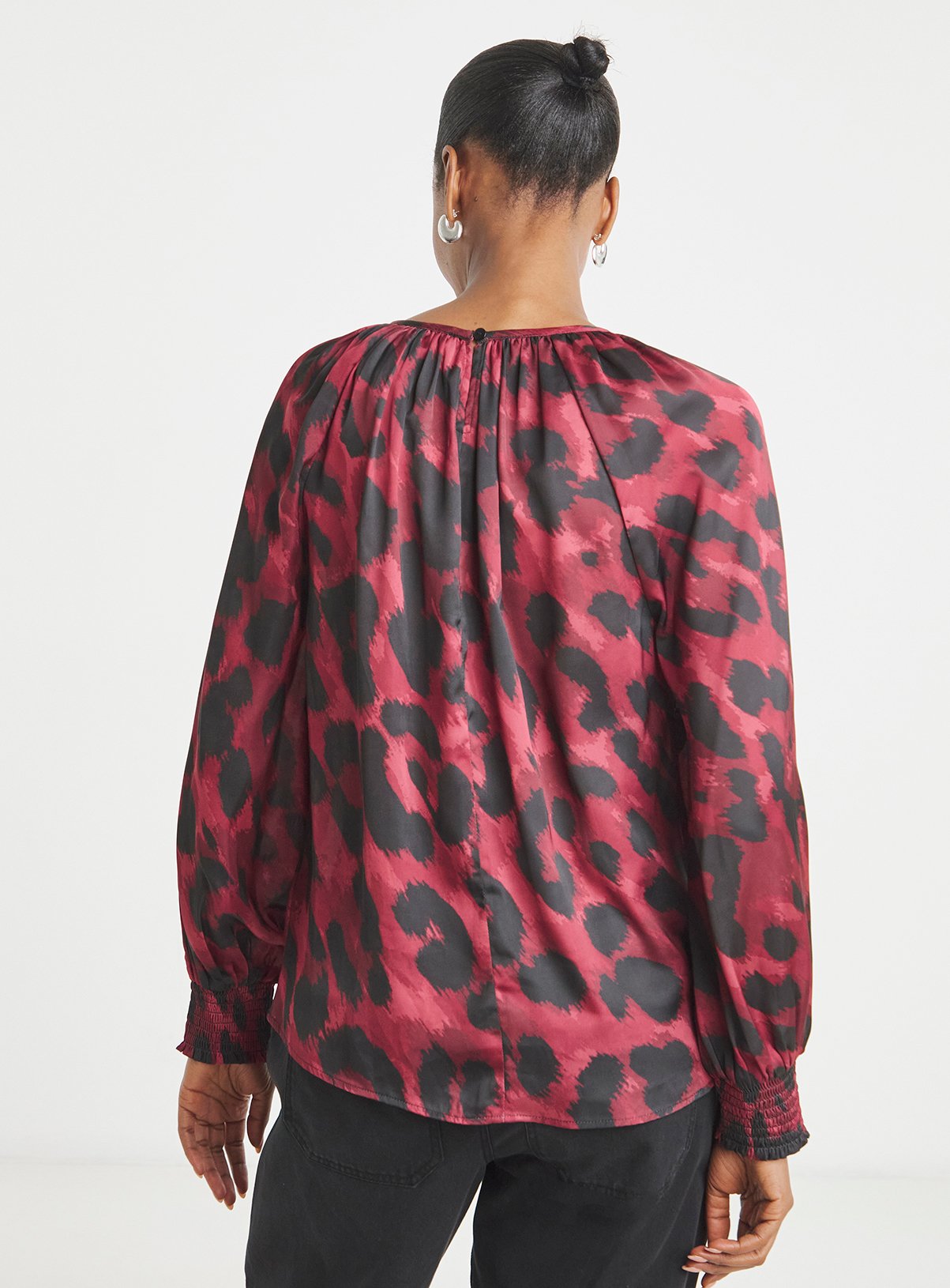 JD WILLIAMS Leopard Print Satin Raglan Blouse 32 - Image 2 thumbnail